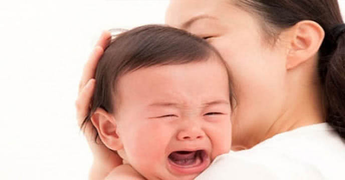 Cha mẹ vỗ về con