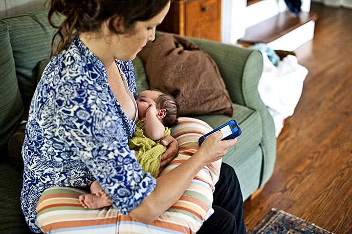 Giảm sử dụng đồ công nghệ sau sinh mổ