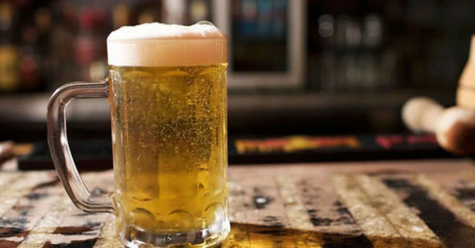 Không An Toàn Khi Tắm Cho Trẻ Sơ Sinh Bằng Bia