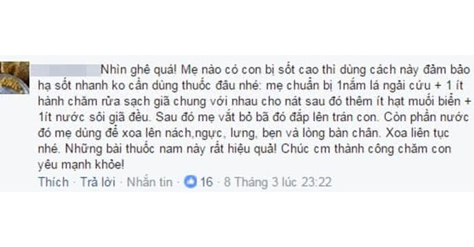 Lau người bằng khăn ấm giúp bé nhanh hạ sốt