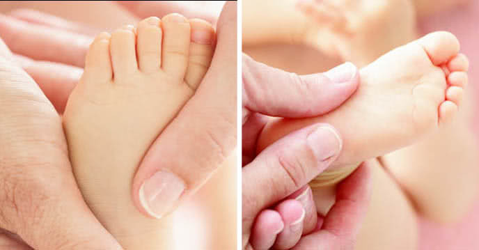 mát xa chân cho bé